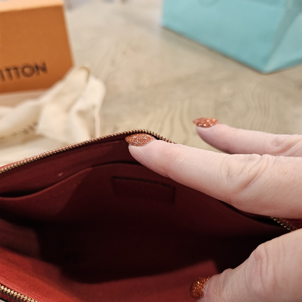 Louis Vuitton Pallas Clutch - Picture 6 of 6